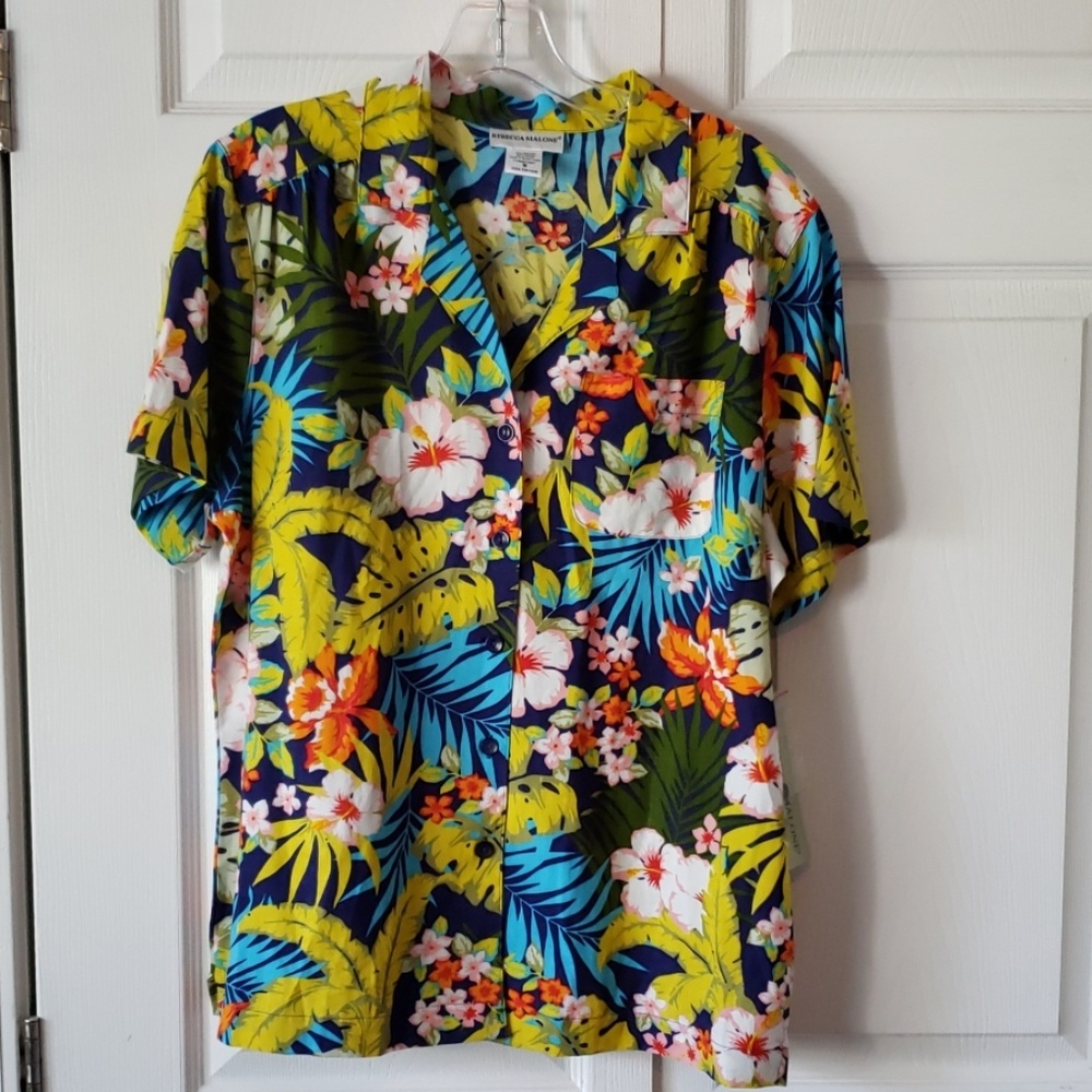 Tropical flowy top
